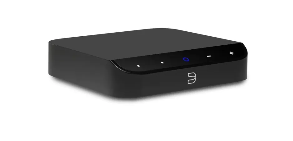 Bluesound Node Nano visto di tre quarti